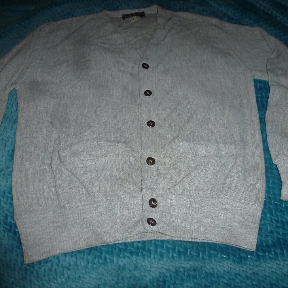 Vanderbilt Knitted V-Neck Sweater/Buttoned  Cardigan with Pockets Sz M